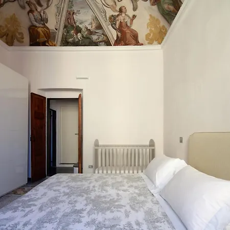 Magnolia Apartment, Historic And Elegant, Seaview, 2 Aircondo Bdr, 2bth, Pedestrian Area, Free Garage 200 Mt Far! * Леричи